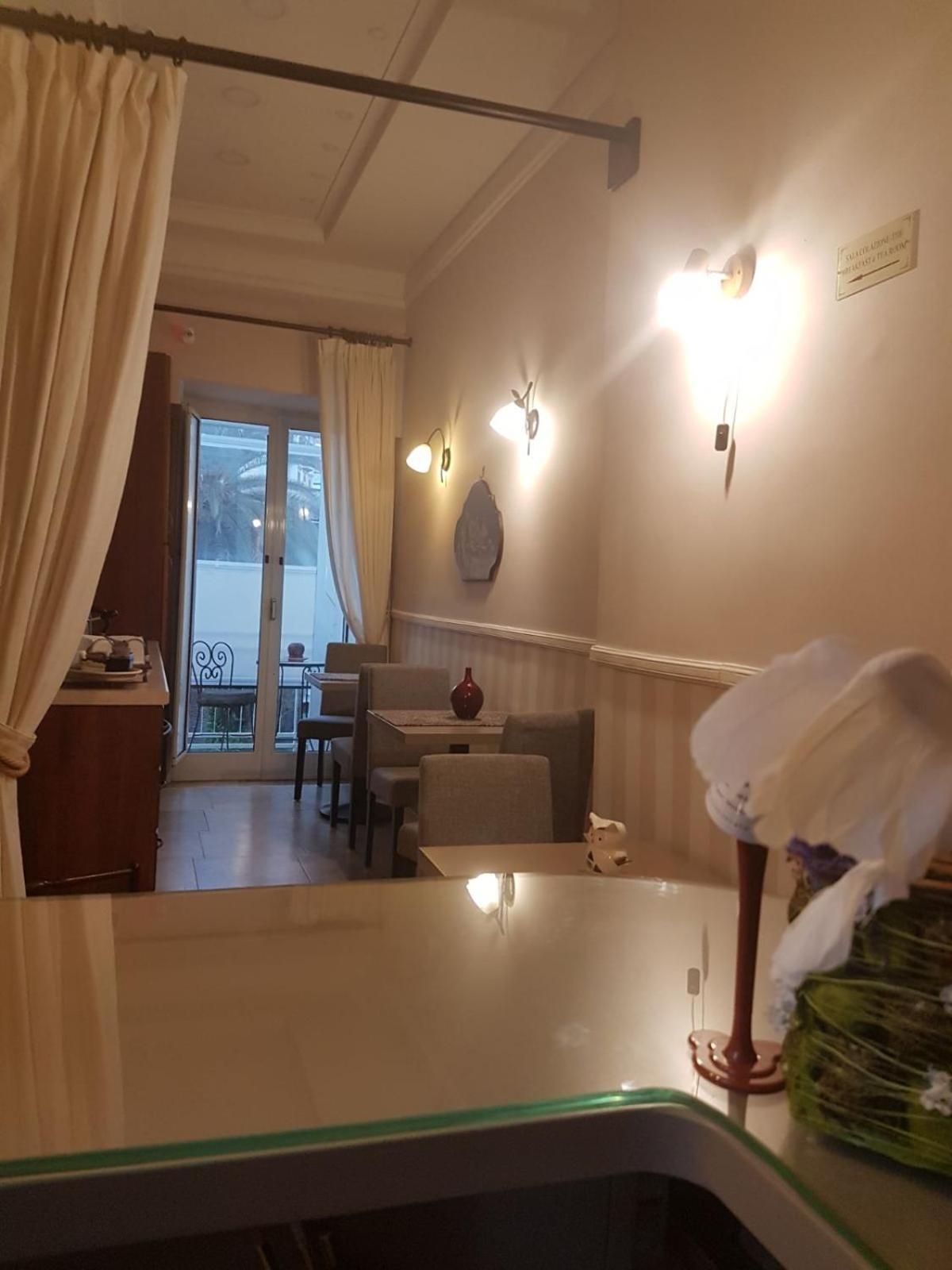 B&B La Dimora Di Nettuno Неаполь Экстерьер фото