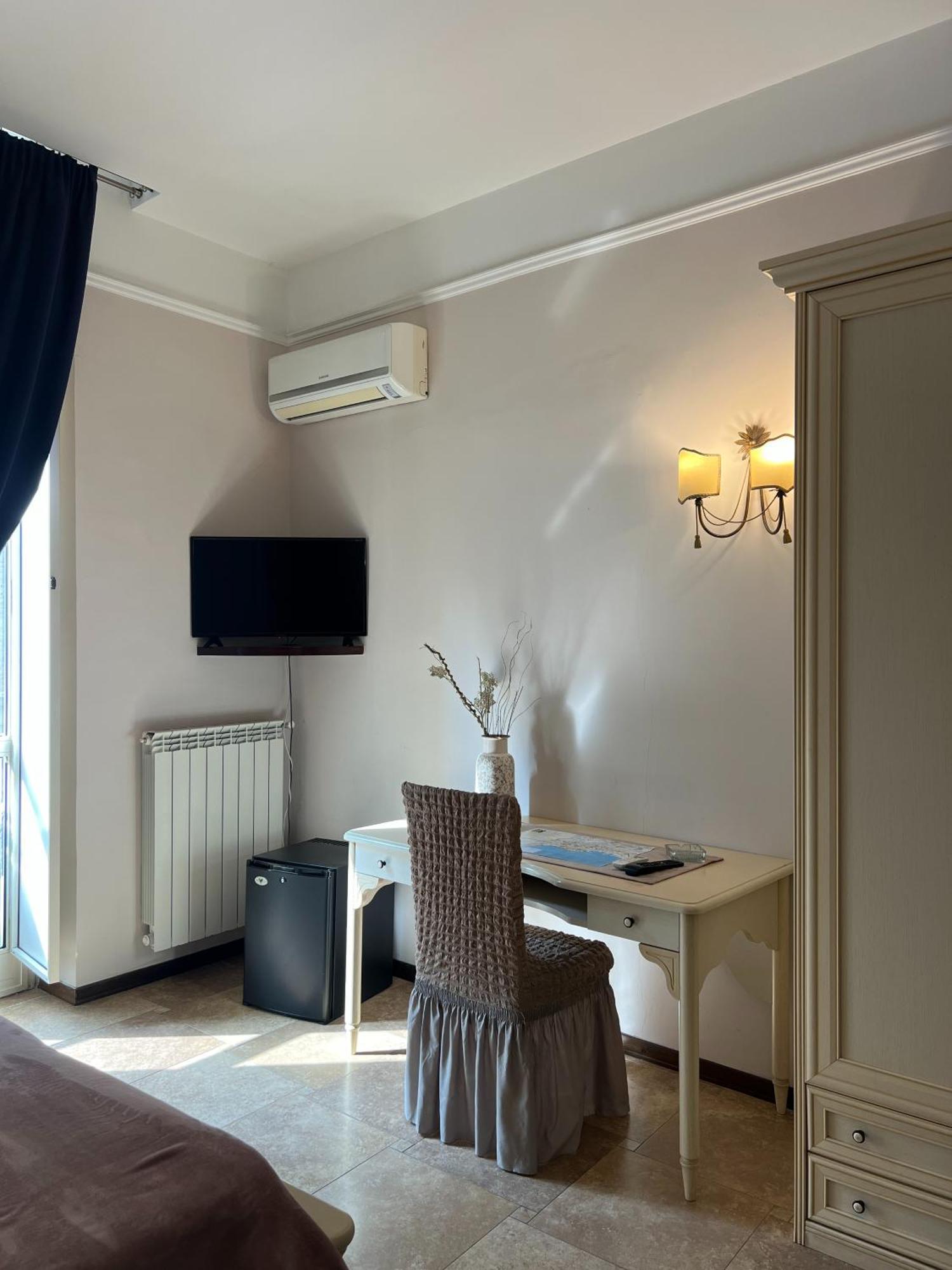 B&B La Dimora Di Nettuno Неаполь Экстерьер фото
