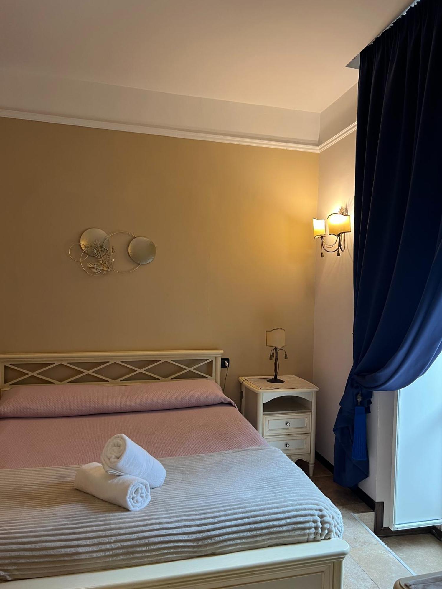B&B La Dimora Di Nettuno Неаполь Экстерьер фото